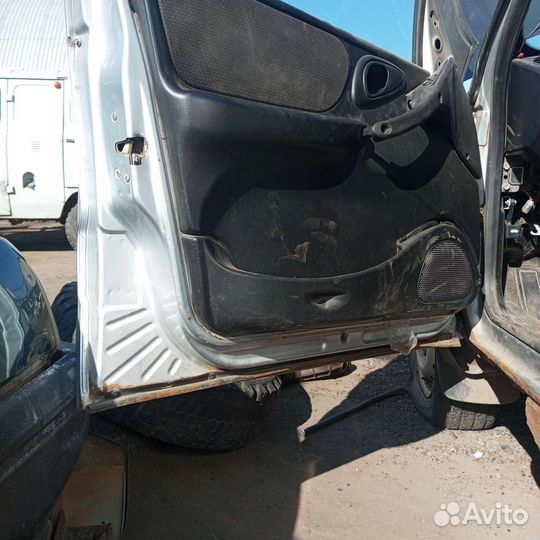 Дверь Шевроле Нива