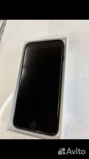Телефон iPhone 7 plus