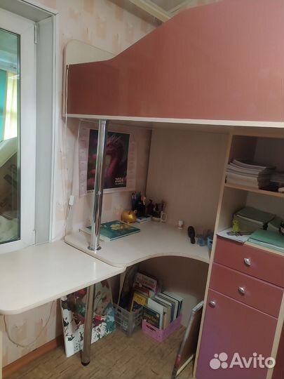 Кровать чердак со столом бу