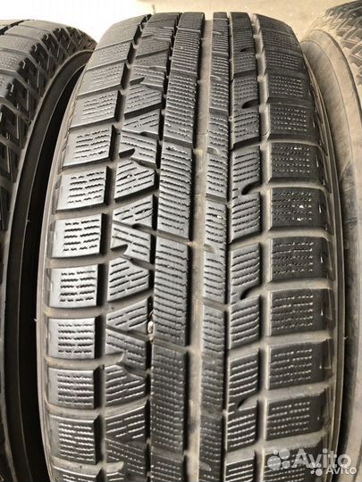 Yokohama Ice Guard IG50+ 215/45 R17