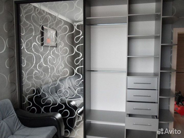 Стенка в гостиную