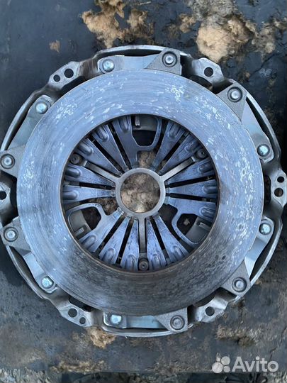 Маховик сцепление корзина Mercedes ом646 ом611