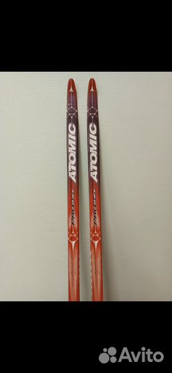 Беговые лыжи атомик