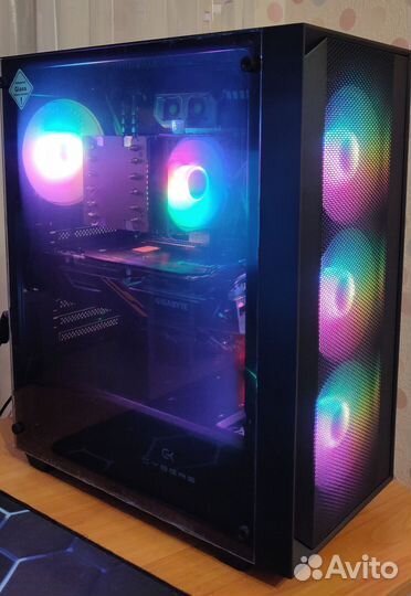 Игровой системный блок на RX Vega 56