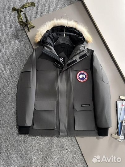 Пуховик Canada Goose