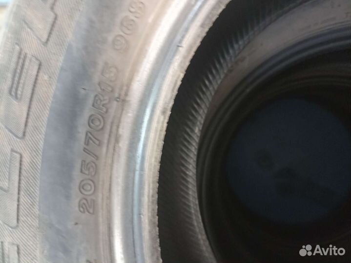 Bridgestone Dueler H/T 205/70 R15 96S