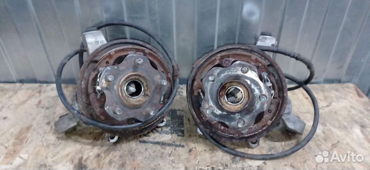 Кулак задний infiniti QX70 FX35 2009 S51