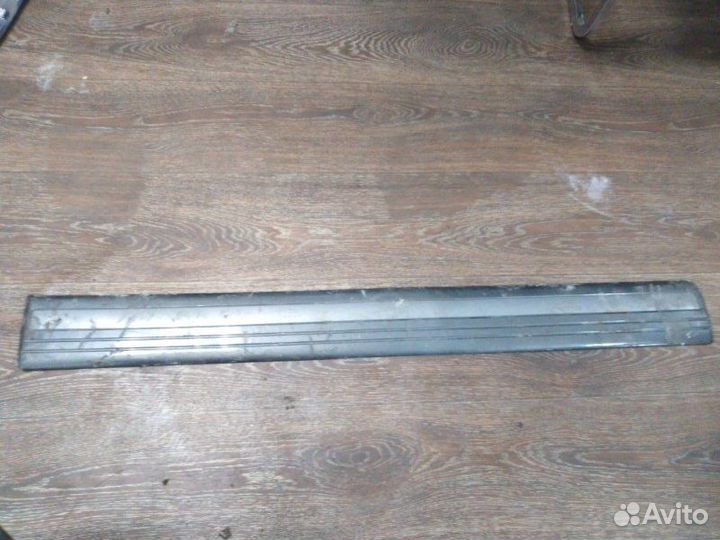 Молдинг на дверь левый Toyota Land Cruiser BJ70