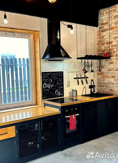 Кухня лофт из дерева и металла