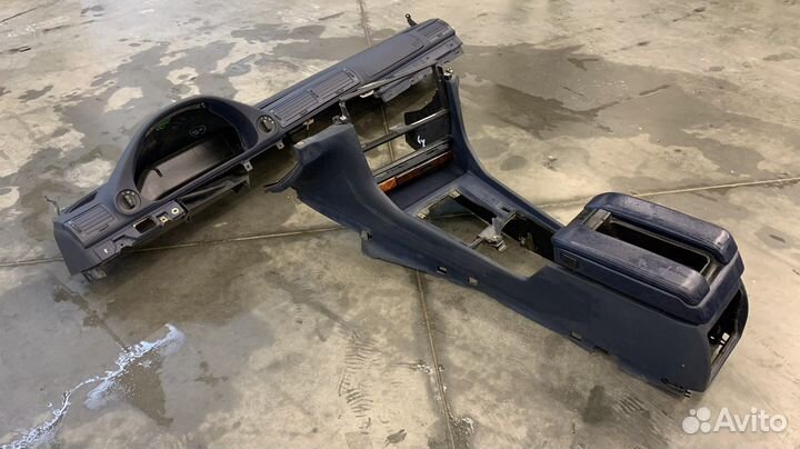 Панель bmw e38 темно синий цвет