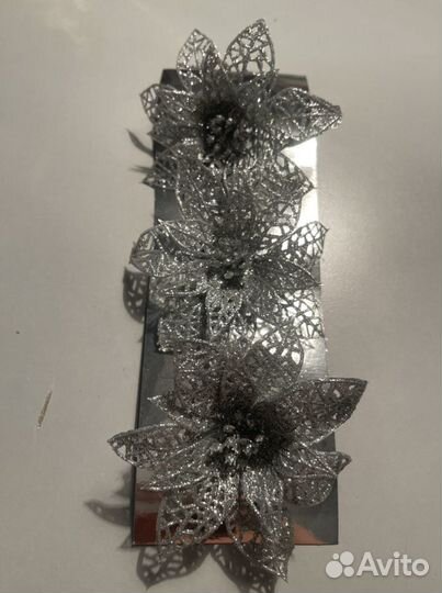 Цветки заколки