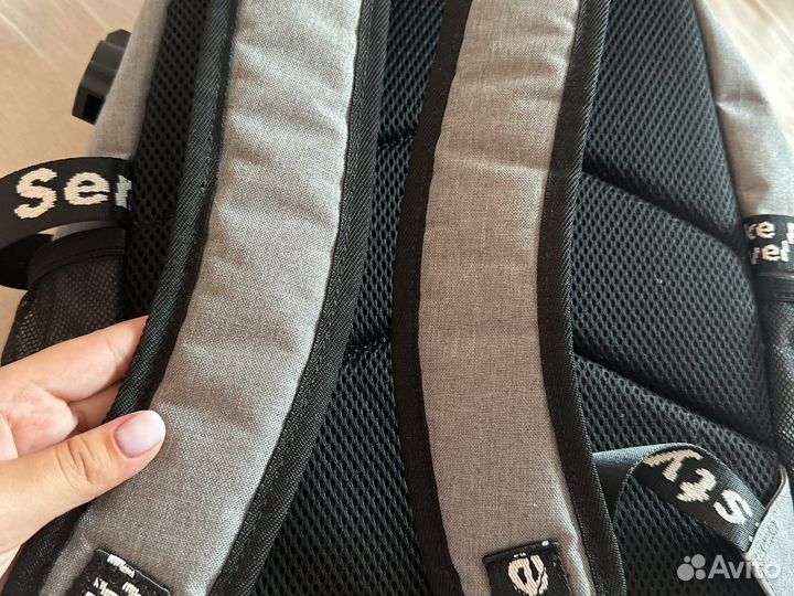 Рюкзак школьный