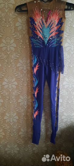 Прокат,Комбинезон для худ. гимнастики 152р