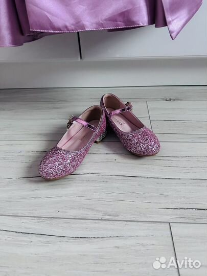 Платье нарядное