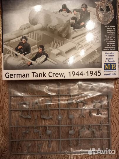 Модель танка с экипажем 1:35