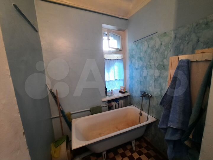 Комната 14,8 м² в 3-к., 2/4 эт.