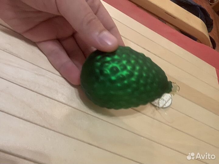 Елочная игрушка авокадо