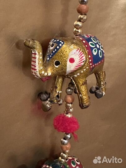 Подвеска интерьерная с индийскими слониками