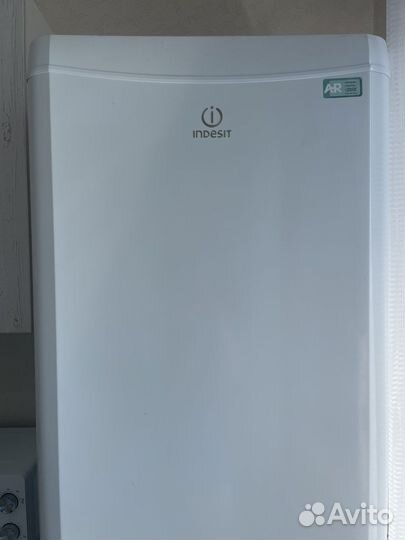 Холодильник indesit большой