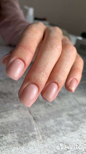 Маникюр, педикюр, наращивание ногтей