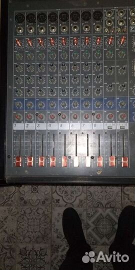 Микшерный пульт yorkville