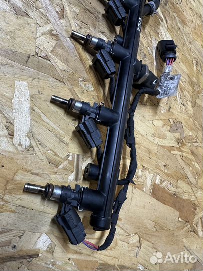 Форсунка 06L906031A