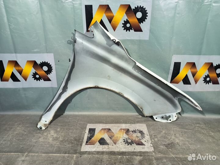 Крыло левое Lexus RX 2009