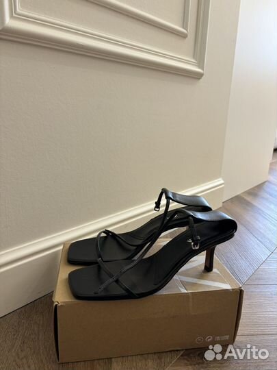 Туфли zara черные