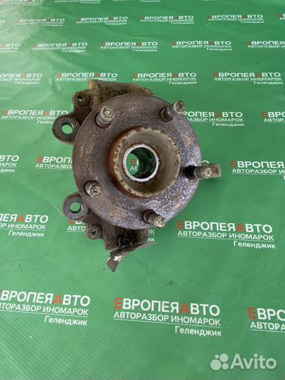 Цапфа передняя левая кулак Ford Focus II C-Max