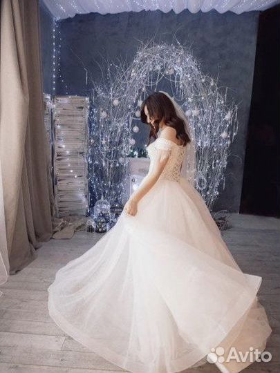 Свадебное платье