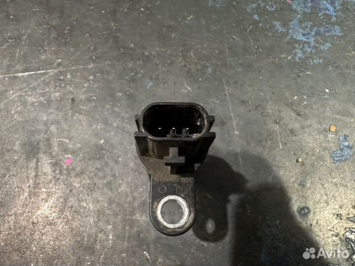 Датчик коленвала Infiniti M Y50