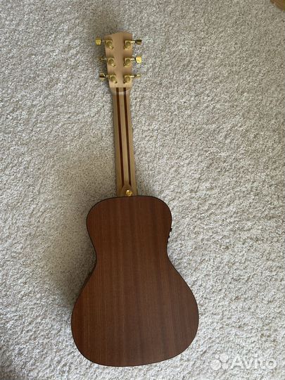 Электроакустическая гитара travel