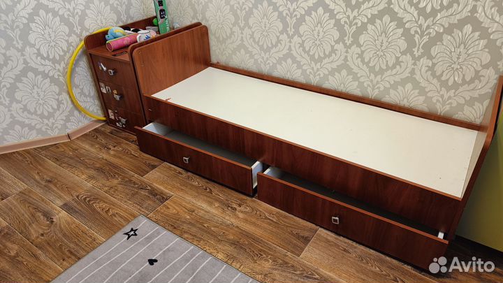 Детская кроватка трансформер с маятником