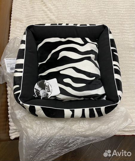 Лежанка для кошек и собак