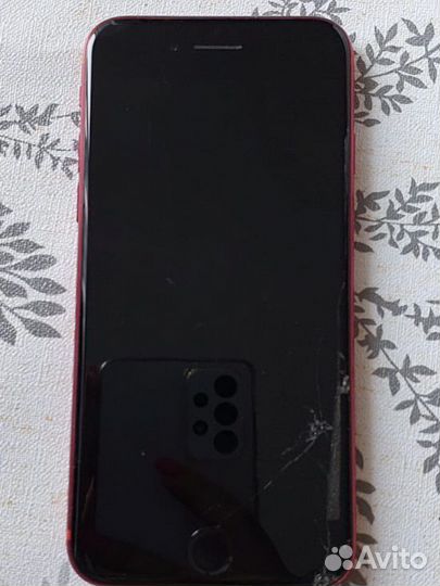 iPhone SE, 128 ГБ