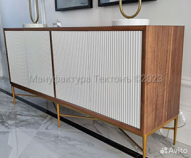 Дизайнерская тумба в шпоне Американский орех