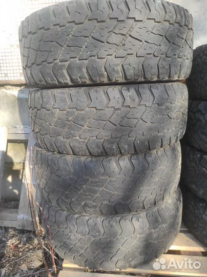 Cooper Discoverer S/T Maxx 275/70 R17