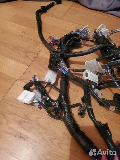 Проводка блока реле Lexus es 7 es250 camry 70/75