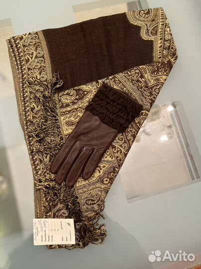 Перчатки, платки, палантины