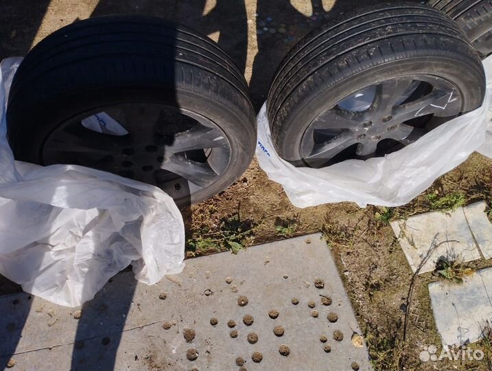 Yokohama 104ZR 215/50 R17 19B