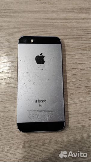 iPhone SE, 32 ГБ