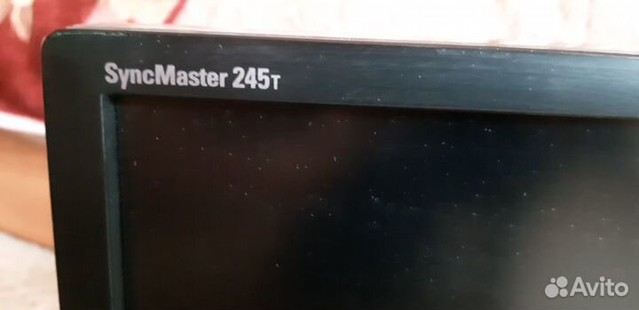 Монитор Samsung SyncMaster 245T
