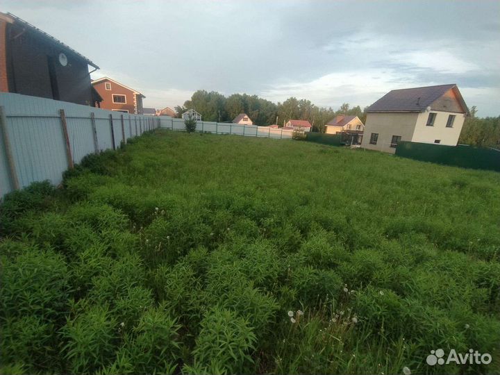 Покос травы триммером