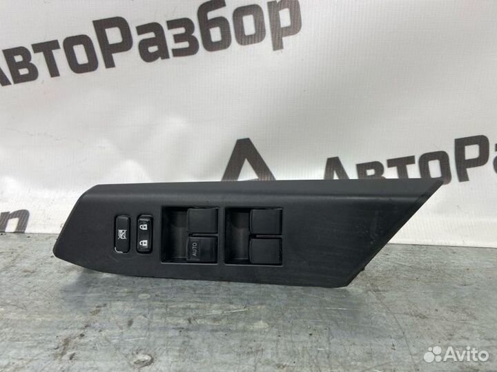 Блок управления стеклоподъемниками Toyota Rav 4