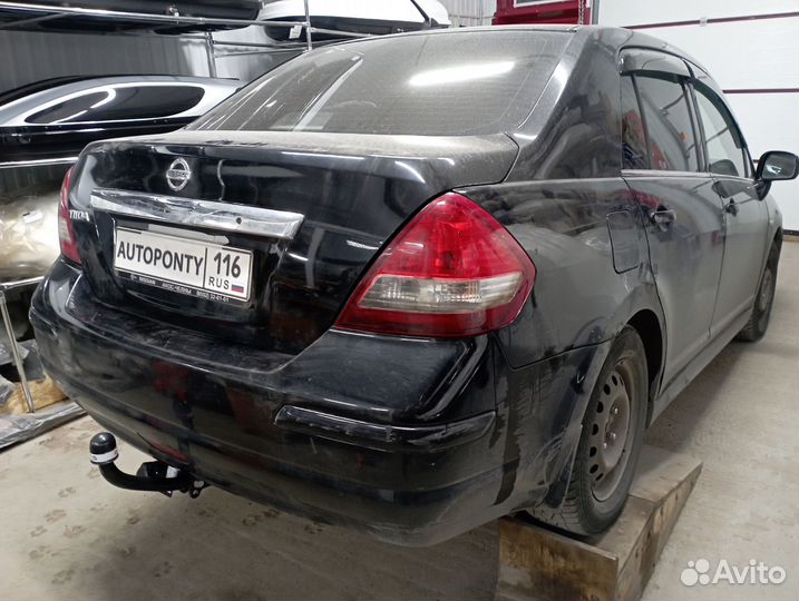 Фаркоп Ниссан Тиида седан
