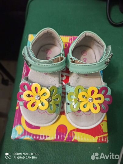 Босоножки для девочки 20