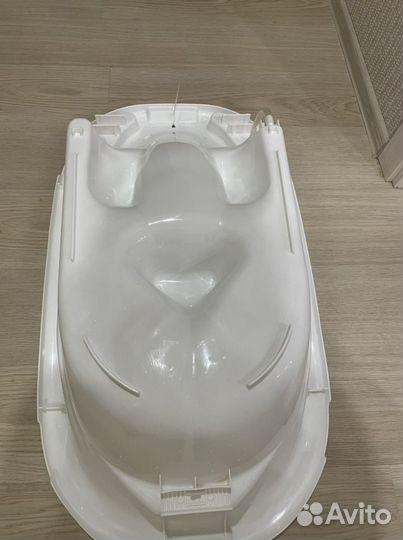 Ванночка для купания с горкой