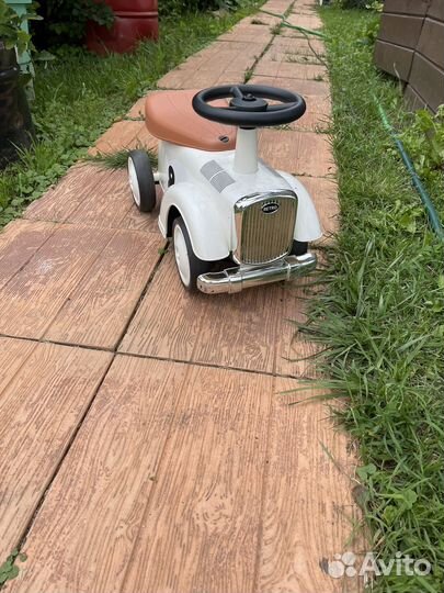 Машинка каталка-толокар