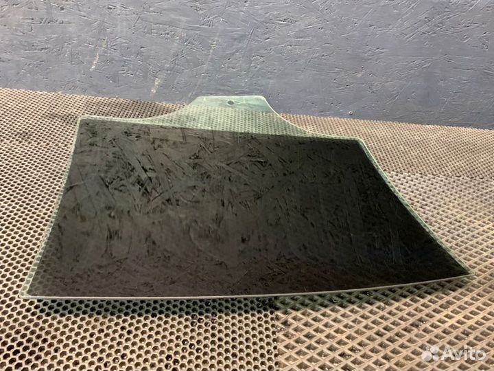 Стекло двери заднее левое Bmw 520I F10 N20 2015