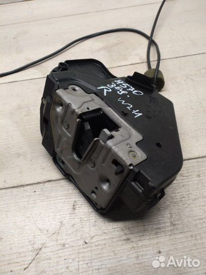 Замок двери задний правый Mercedes E-Class W211